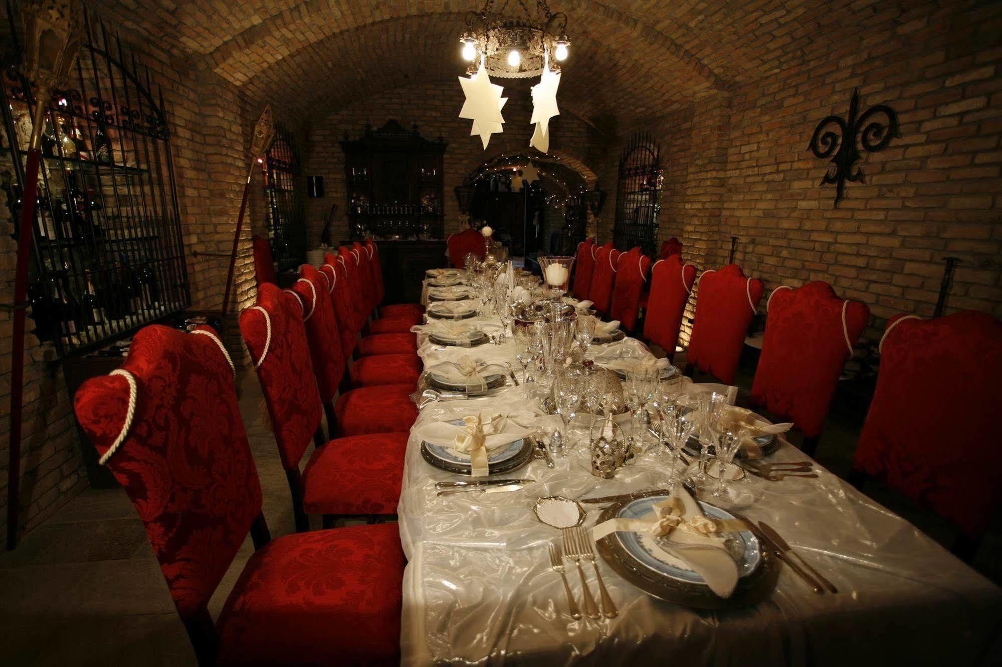 La Maragliana Aparthotel Castel Rocchero Exterior photo